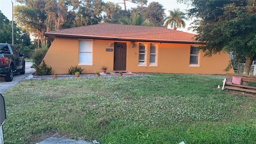 9083 Henry RD FORT MYERS, FL 33967