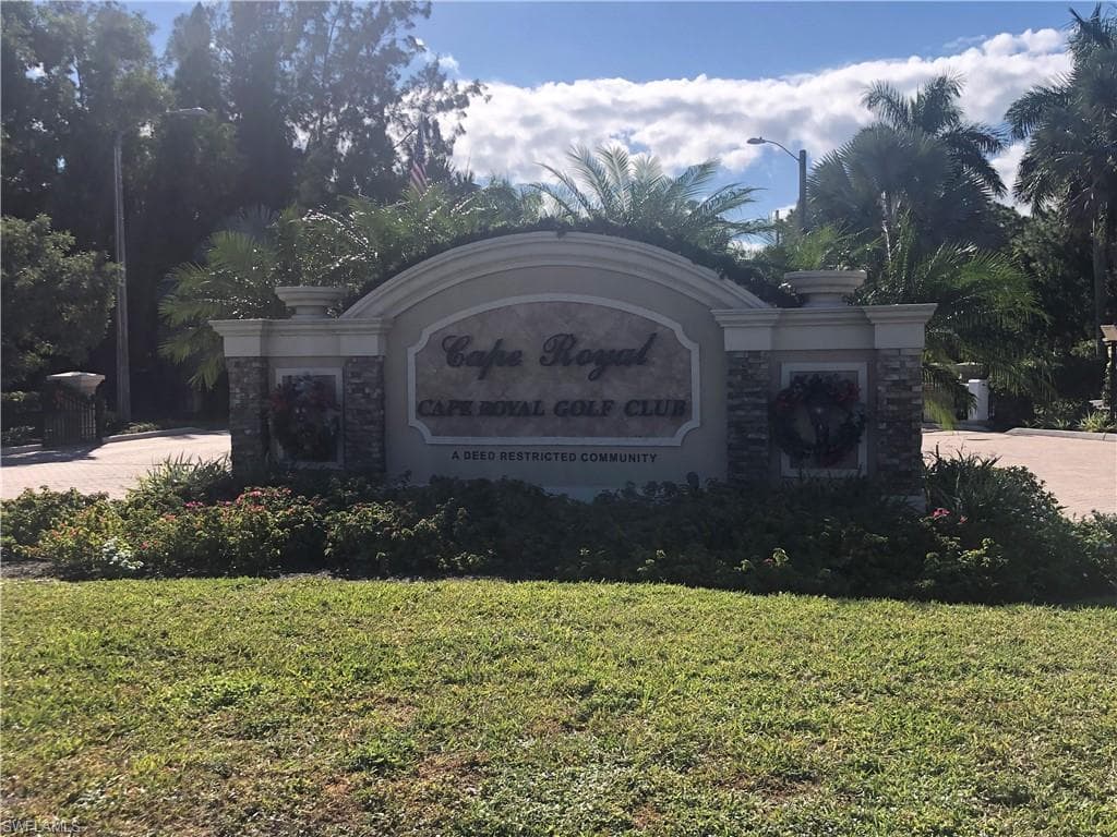 11682 Royal Tee CIR CAPE CORAL, FL 33991