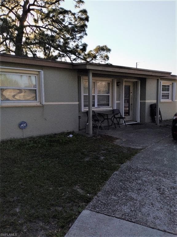 1356 Floral DR FORT MYERS, FL 33916