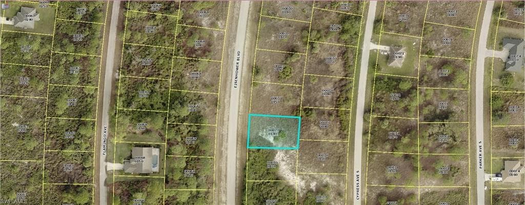 635 Eisenhower BLVD LEHIGH ACRES, FL 33974