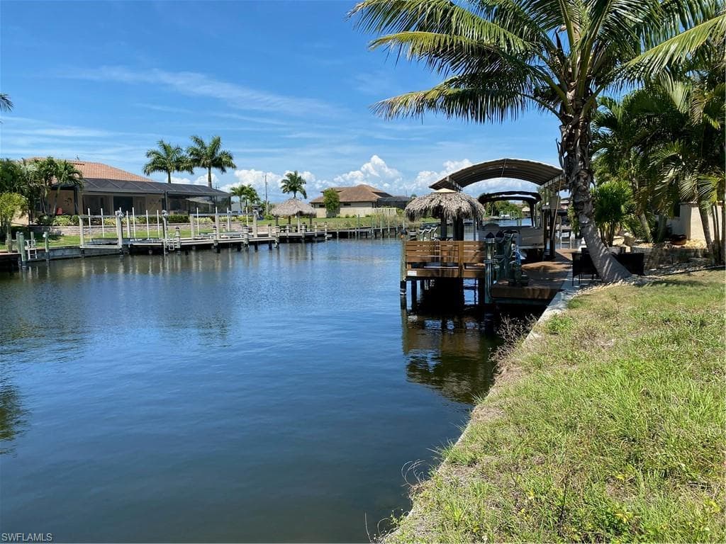 2835 SW 33rd ST CAPE CORAL, FL 33914