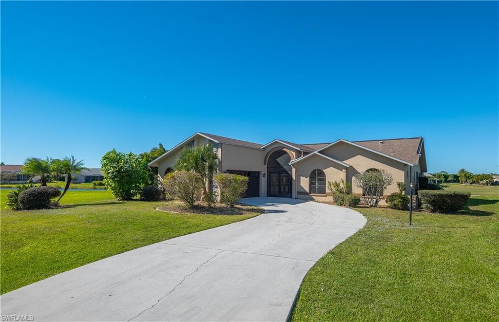 11857 Princess Grace CT CAPE CORAL, FL 33991