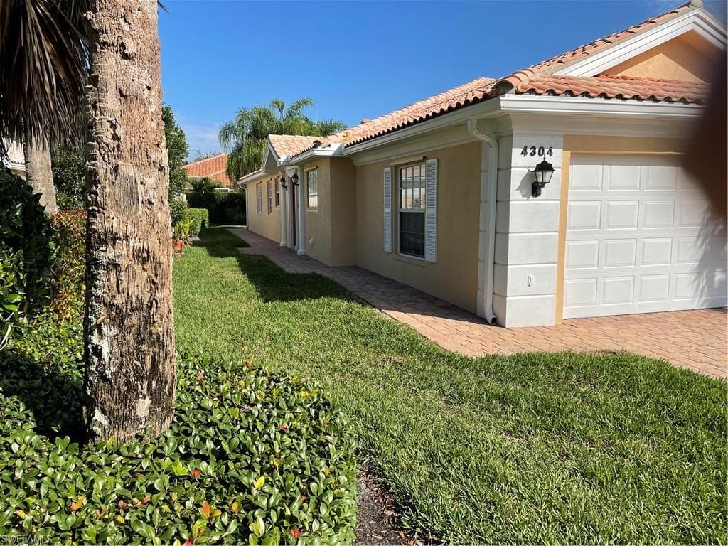 4304 Redonda LN N NAPLES, FL 34119