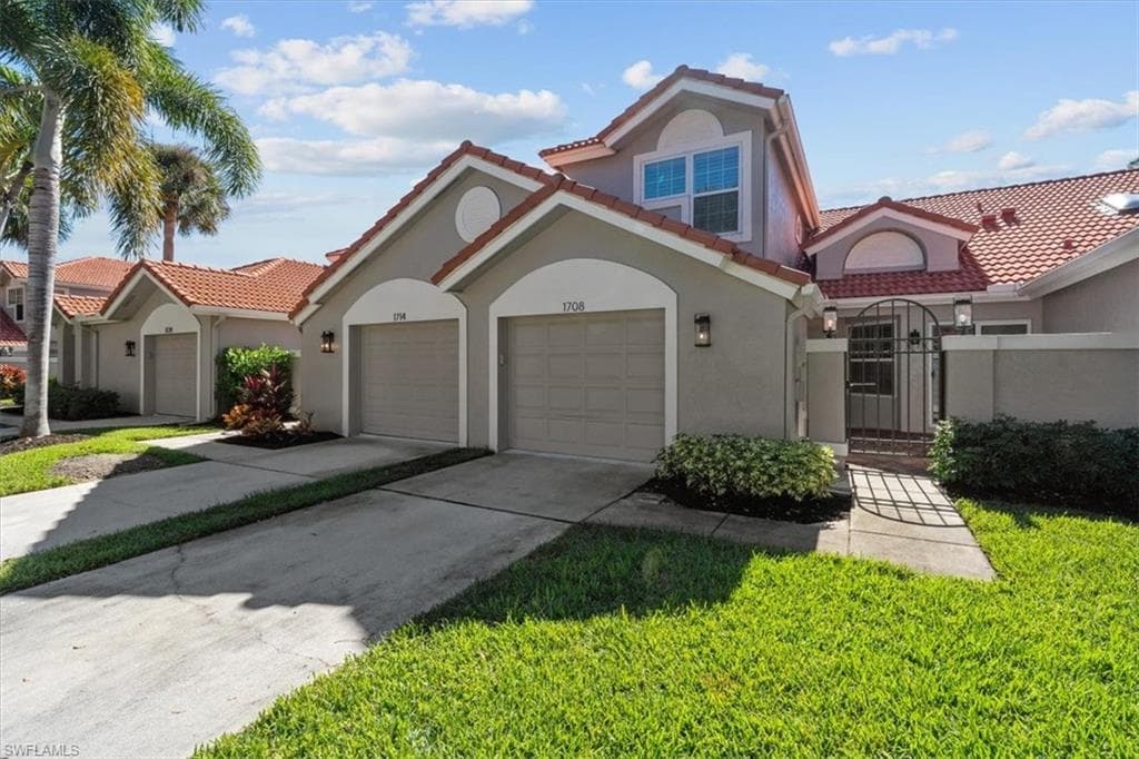 1708 San Bernadino WAY N-103 NAPLES, FL 34109