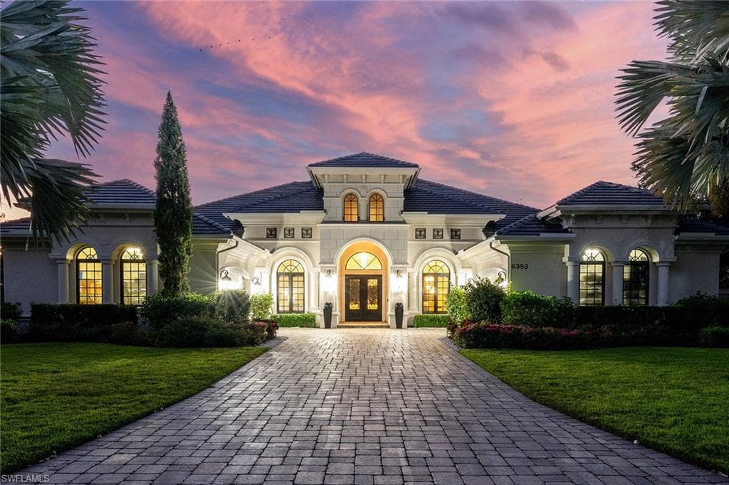 6393 Highcroft DR NAPLES, FL 34119