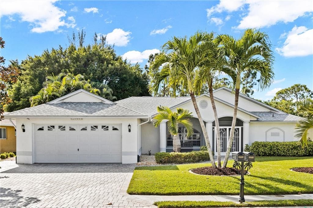 23499 Olde Meadowbrook CIR ESTERO, FL 34134