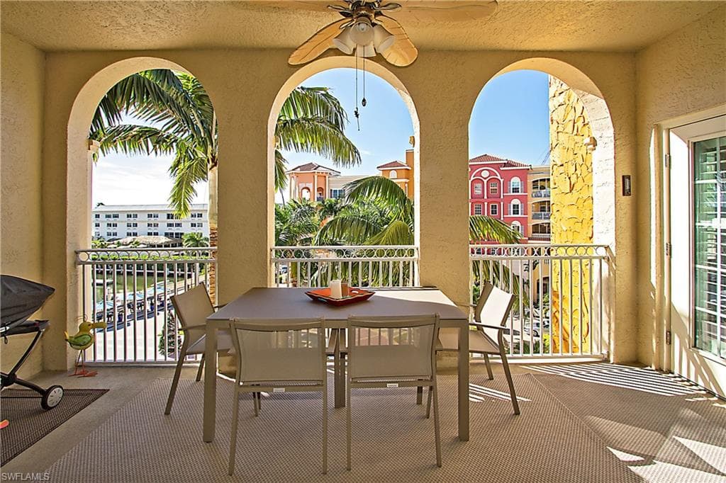 451 Bayfront PL 5405 NAPLES, FL 34102