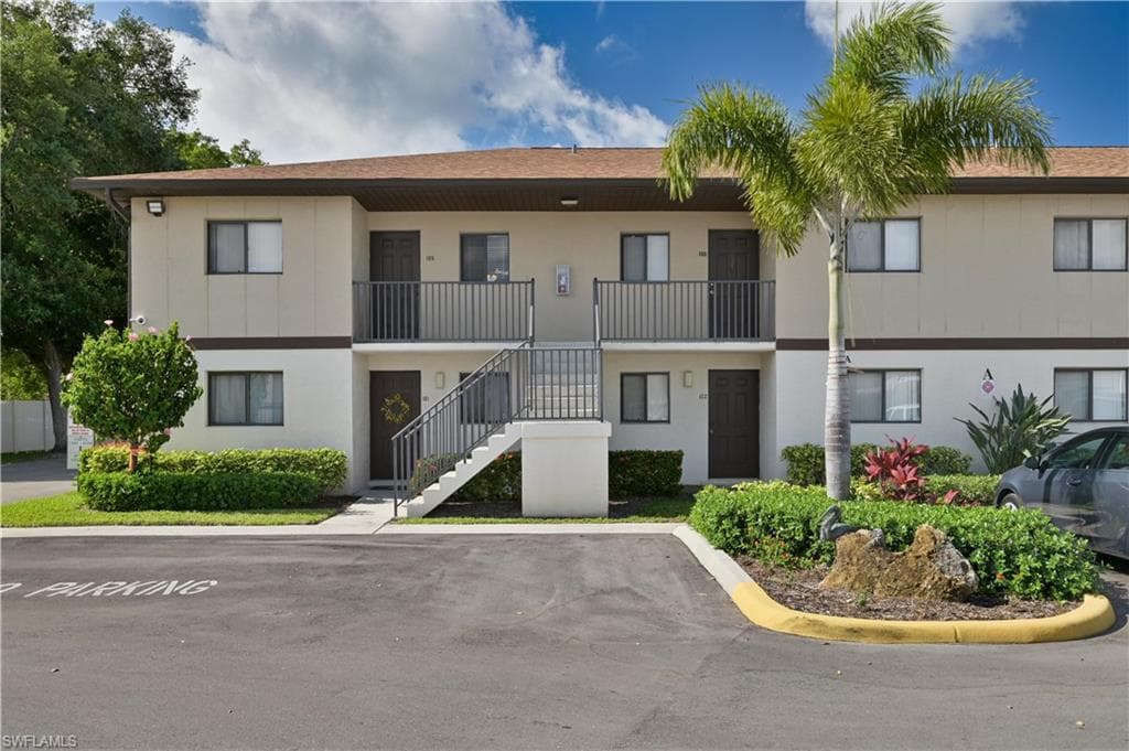 4790 S Cleveland AVE 105 FORT MYERS, FL 33907