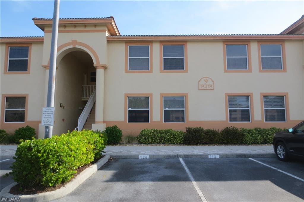 15425 Bellamar CIR 923 FORT MYERS, FL 33908