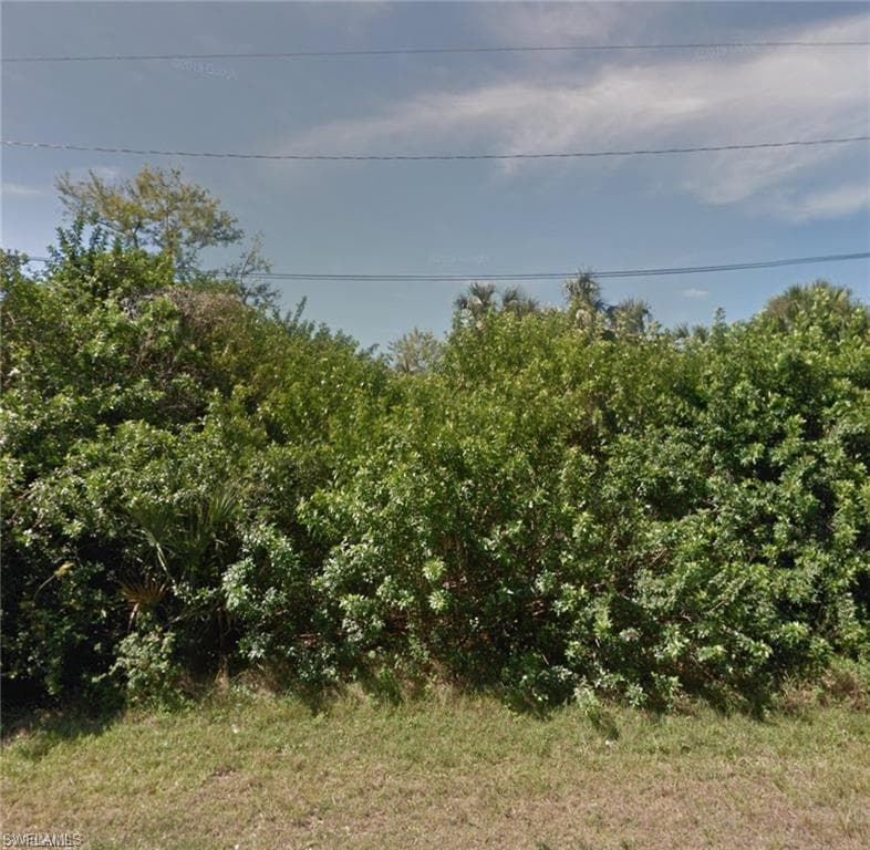 600 Harrison DR LEHIGH ACRES, FL 33936