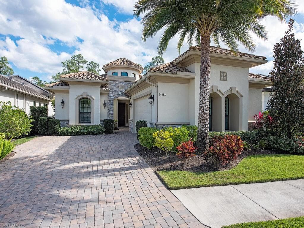 14688 Reserve LN NAPLES, FL 34109