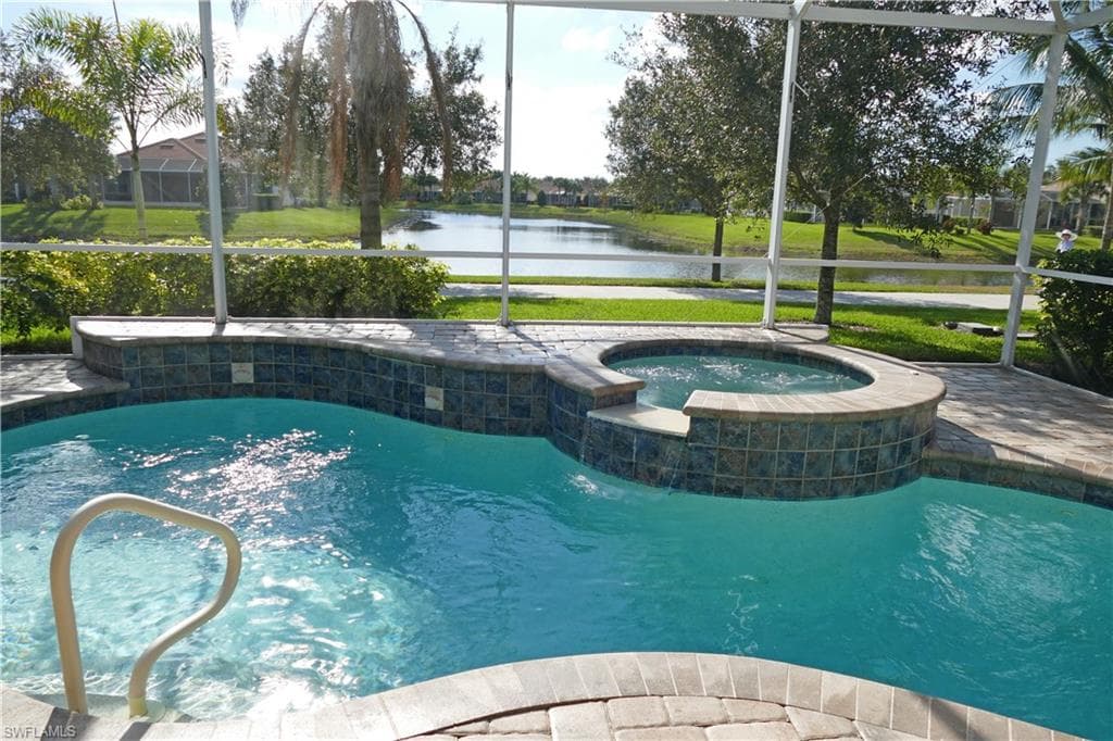 15042 Reef LN BONITA SPRINGS, FL 34135