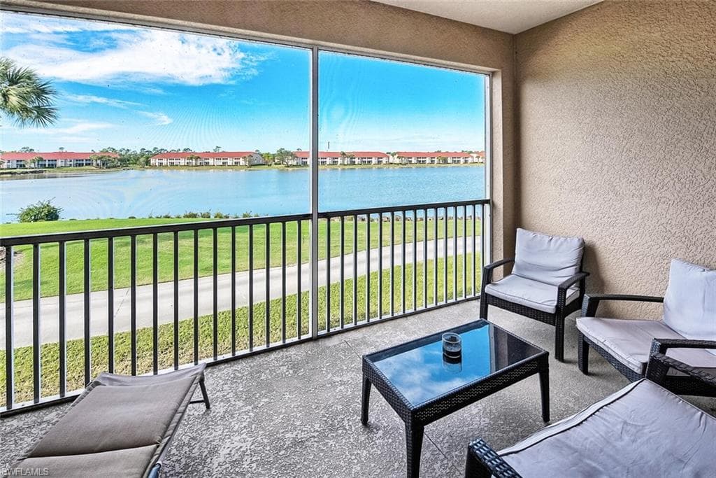 2740 Cypress Trace CIR 2725 NAPLES, FL 34119