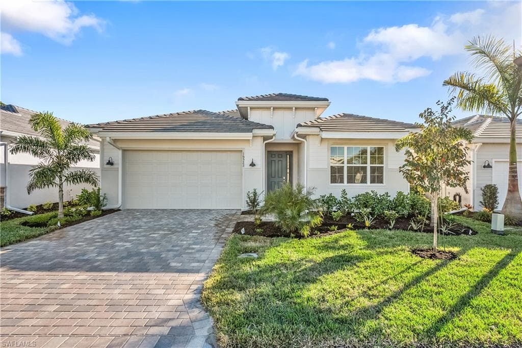 16522 Crescent Beach Way BONITA SPRINGS, FL 34135