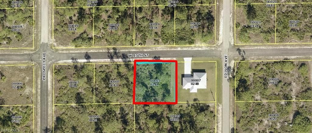 403 W 13th ST LEHIGH ACRES, FL 33972