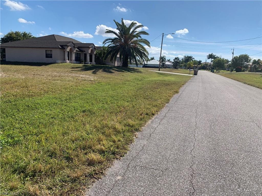 425 NW 36th AVE CAPE CORAL, FL 33993
