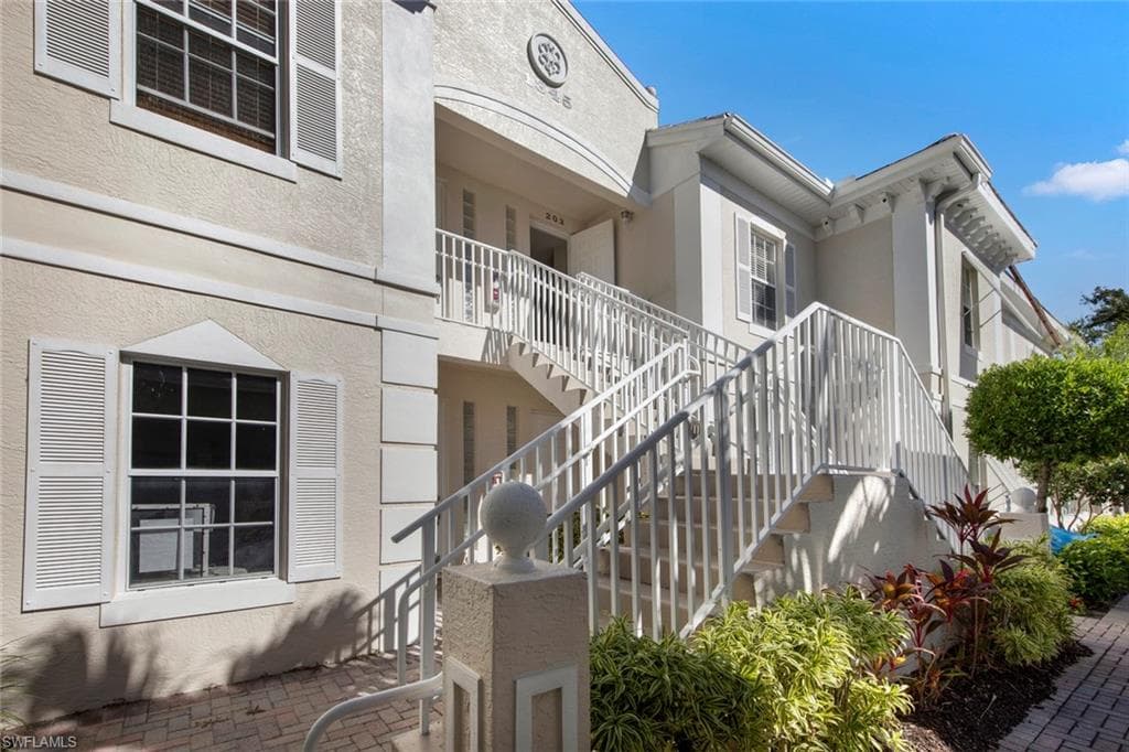 1345 Sweetwater CV 203 NAPLES, FL 34110