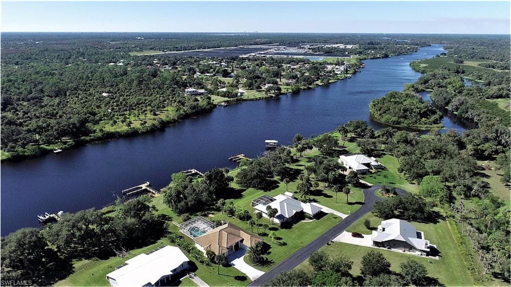 21160 Captain Nelson CT ALVA, FL 33920