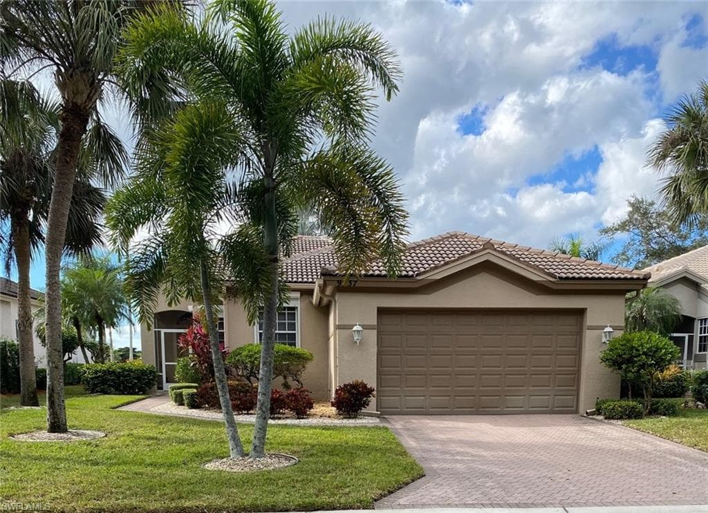 9237 Garden Pointe FORT MYERS, FL 33908