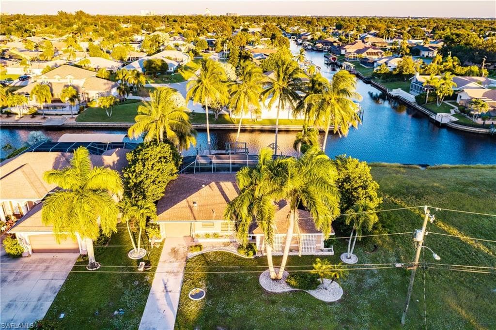 1019 20th AVE CAPE CORAL, FL 33990