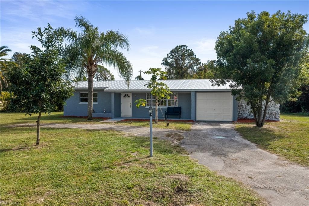 1022 Michael AVE LEHIGH ACRES, FL 33936