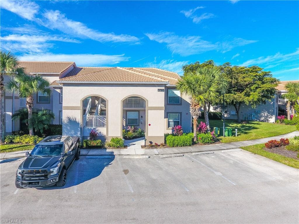 19980 Barletta LN 916 ESTERO, FL 33928