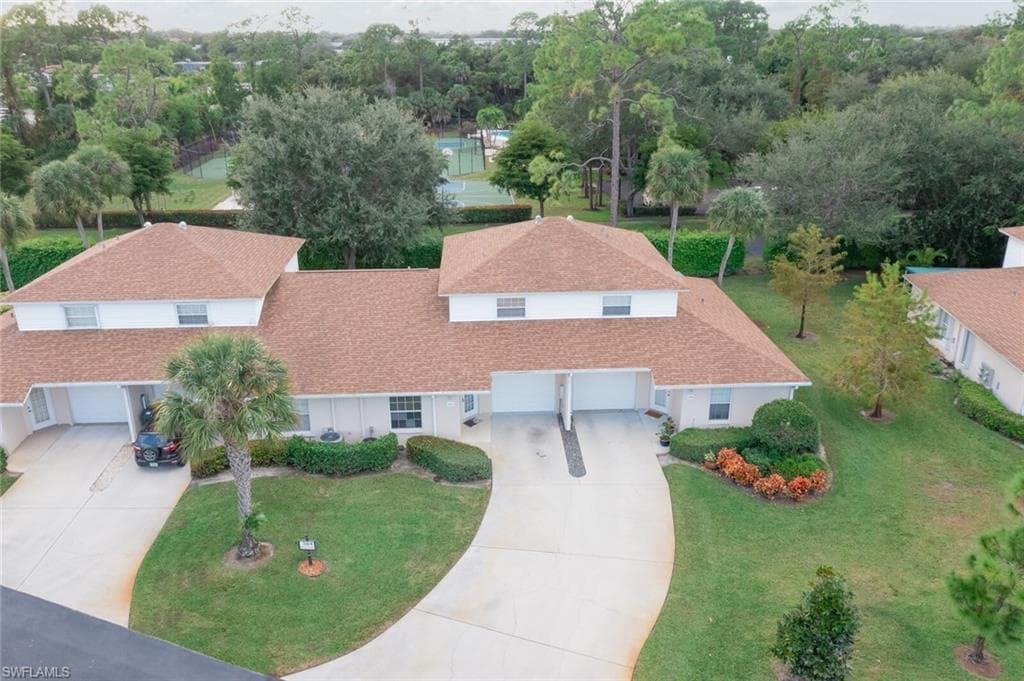 384 Dover PL 5-503 NAPLES, FL 34104