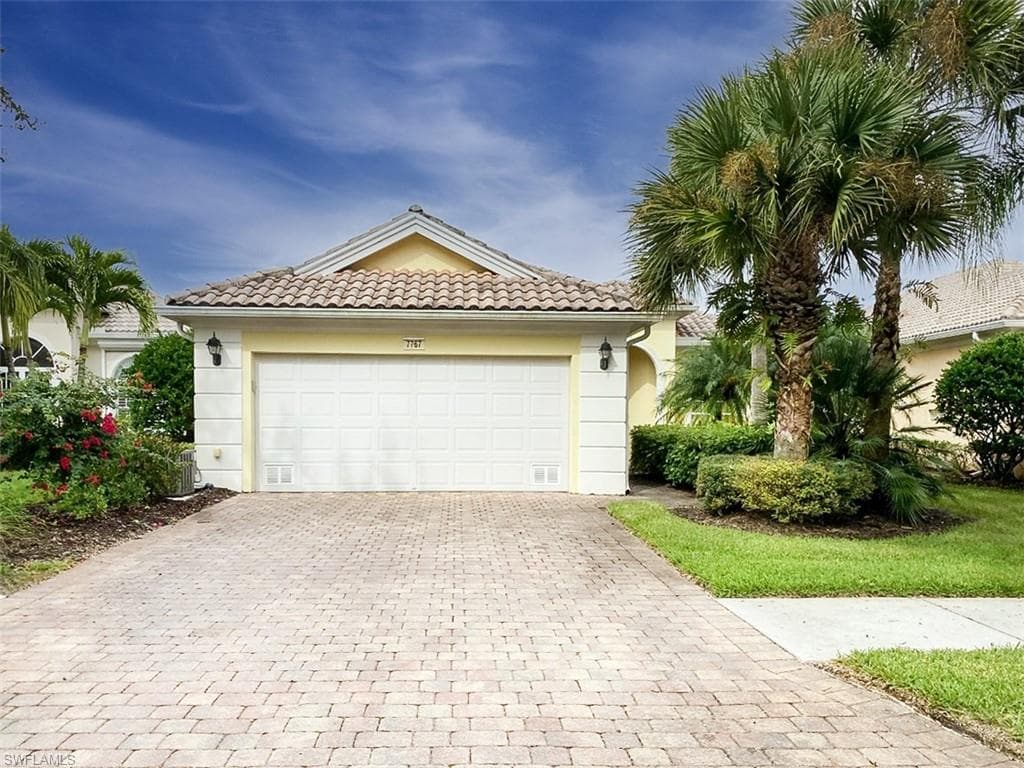 7767 Tommasi CT NAPLES, FL 34114