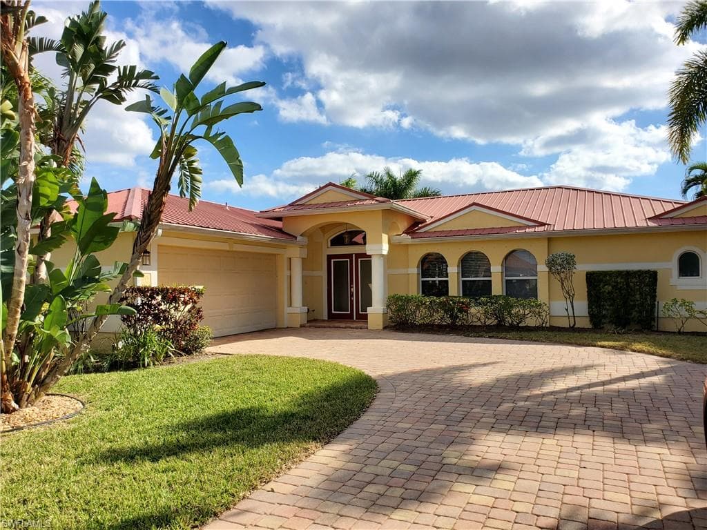1124 SW 43rd ST CAPE CORAL, FL 33914
