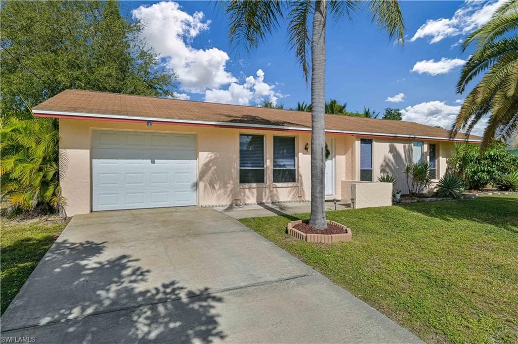 1501 SE 32nd ST CAPE CORAL, FL 33904