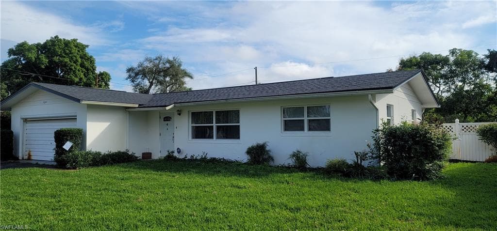 8 Broadway CIR FORT MYERS, FL 33901