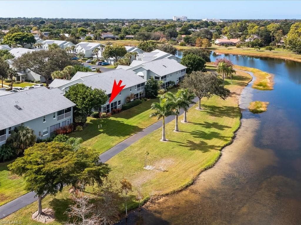 2125 Tama CIR 102 NAPLES, FL 34112