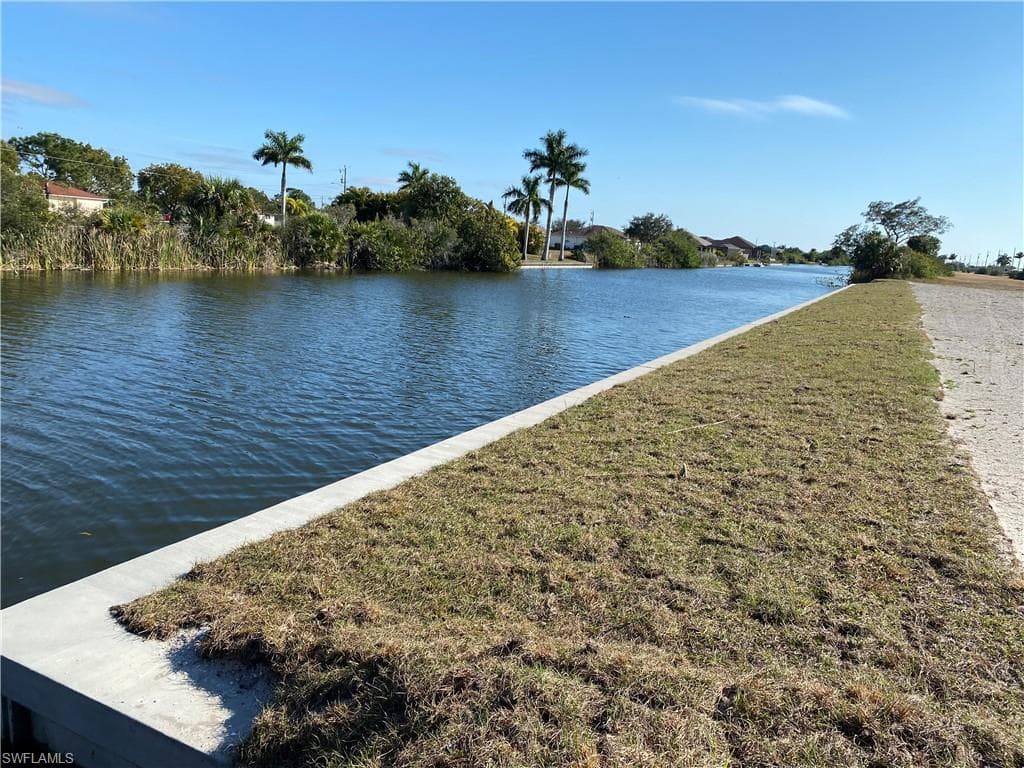 509 NW 31st PL CAPE CORAL, FL 33993