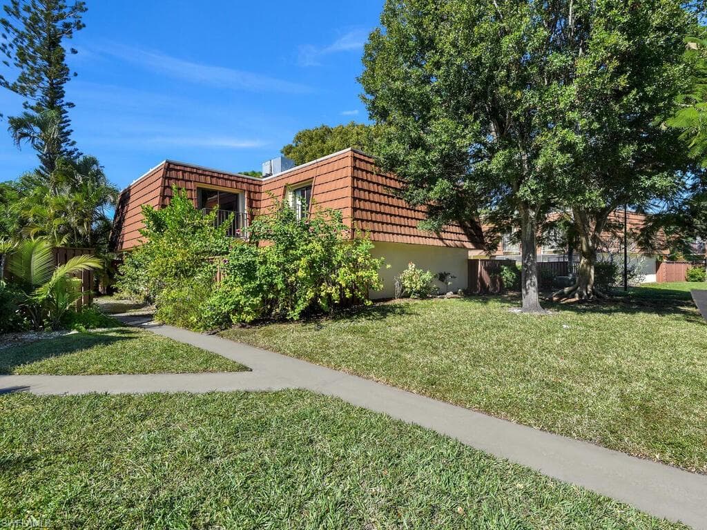 5205 Cedarbend DR 2 FORT MYERS, FL 33919