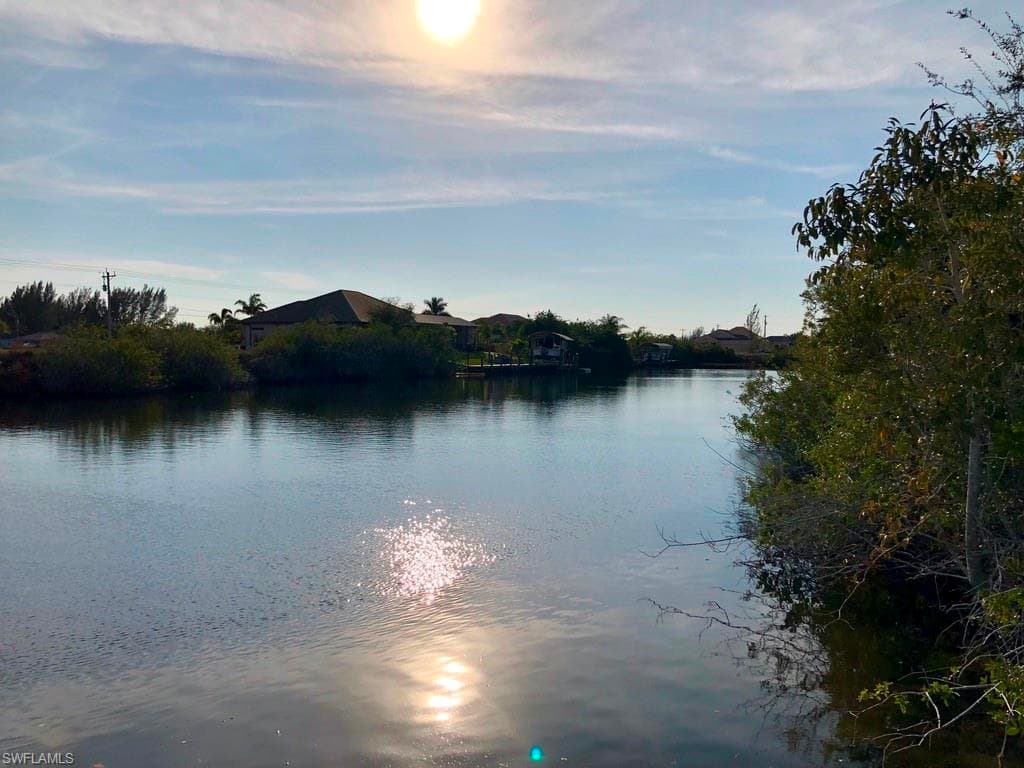 3749 NE 16th PL CAPE CORAL, FL 33909