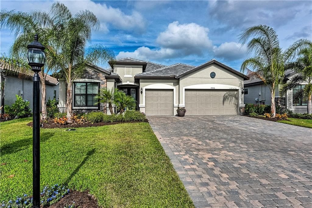 19576 The Place BLVD ESTERO, FL 33928