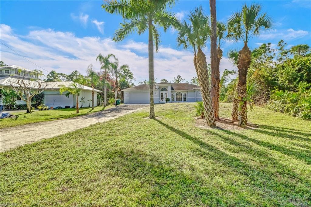 3270 41st AVE NE NAPLES, FL 34120
