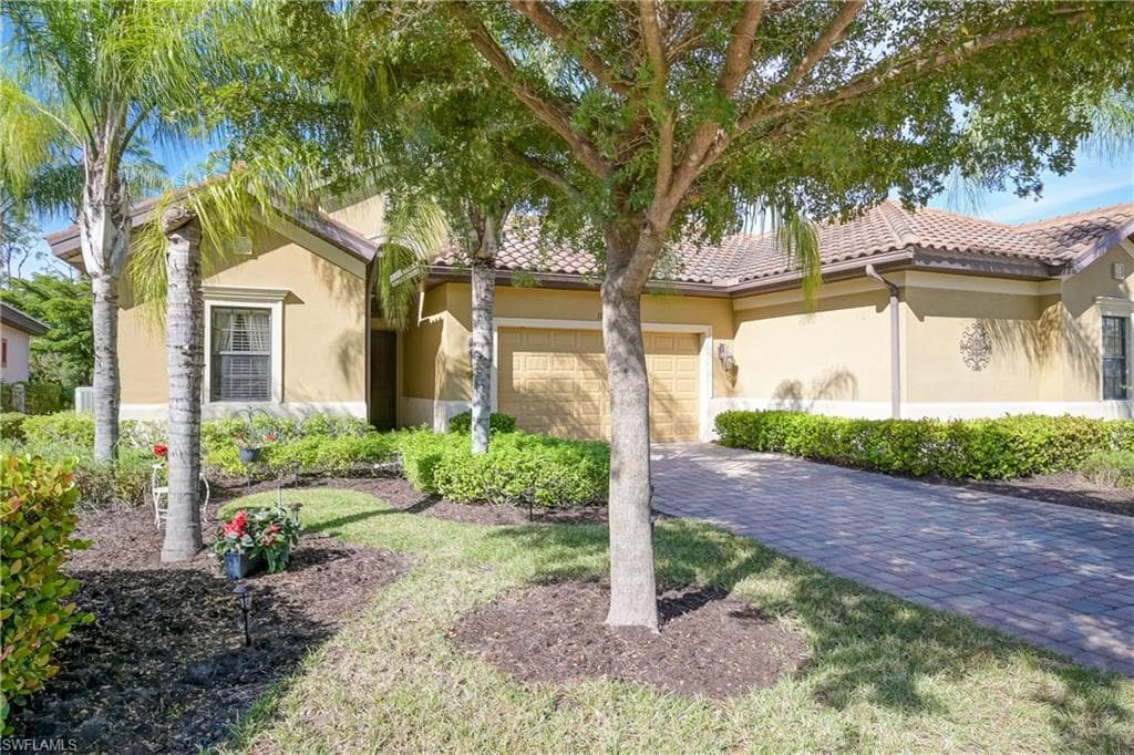 11098 Esteban DR FORT MYERS, FL 33912