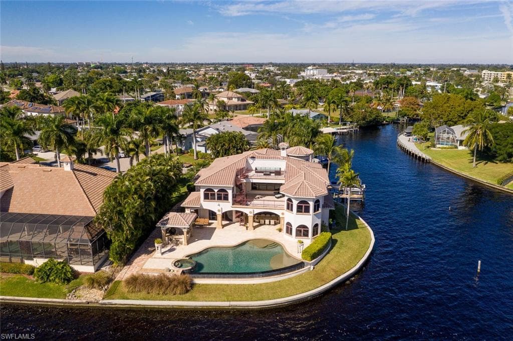 4945 Normandy CT CAPE CORAL, FL 33904