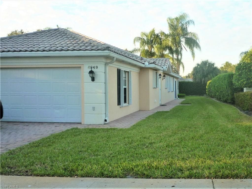 4949 KINGSTON WAY NAPLES, FL 34119