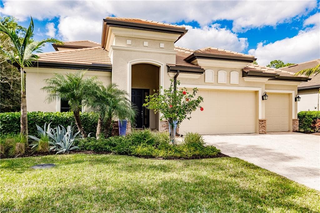 3048 Mandalay CT NAPLES, FL 34105