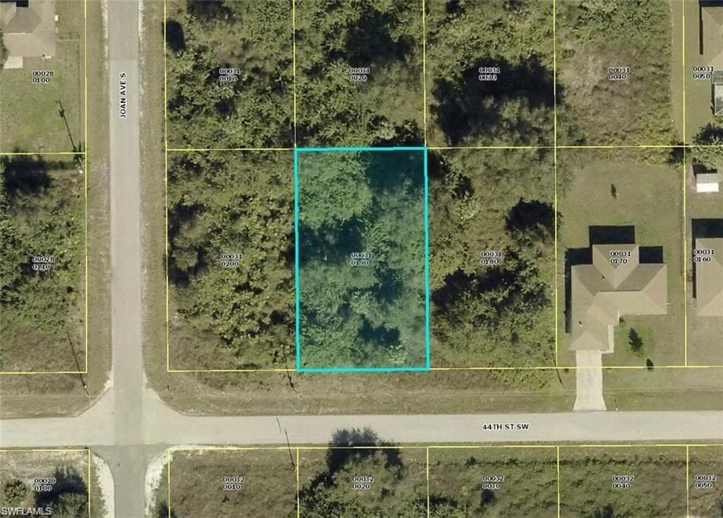 2916 44th ST SW LEHIGH ACRES, FL 33976