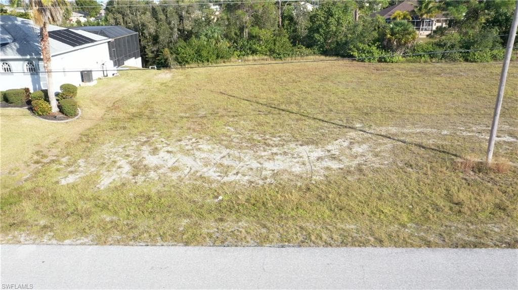 307 NW 19th PL CAPE CORAL, FL 33993