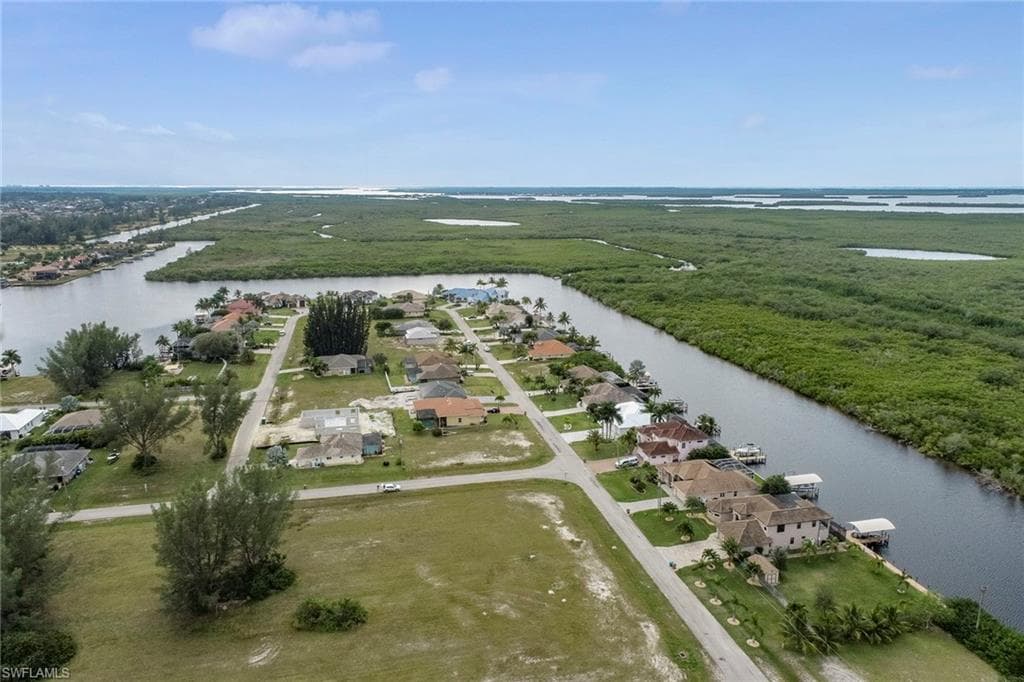 1125 43rd AVE CAPE CORAL, FL 33993