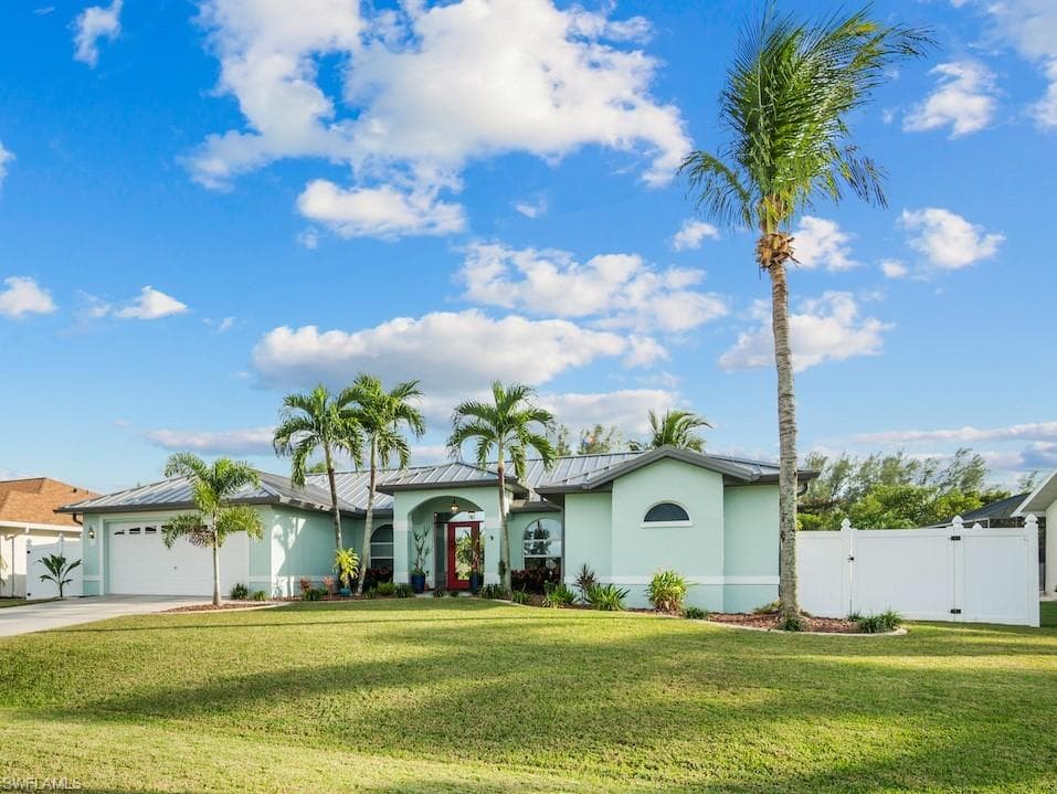2142 Coral Point DR CAPE CORAL, FL 33990