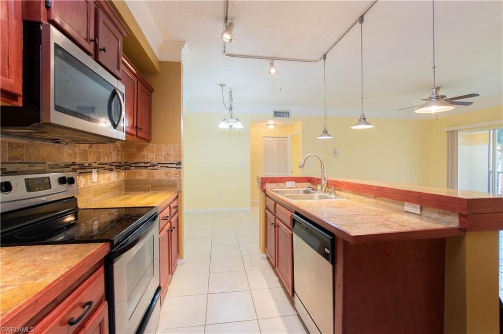 11571 Villa Grand 616 FORT MYERS, FL 33913