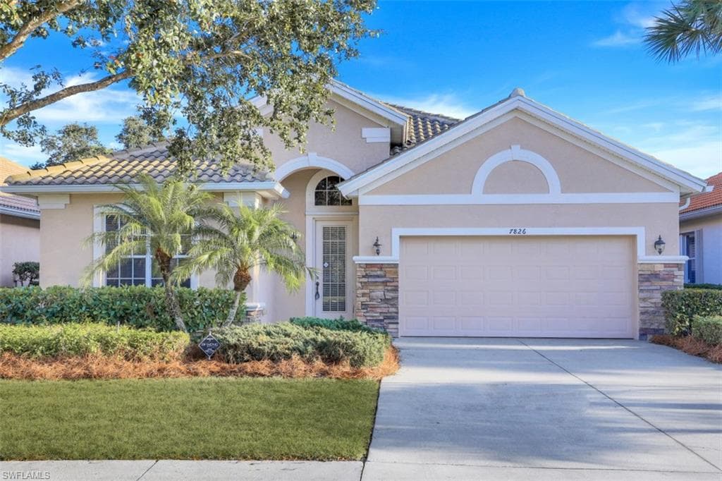7826 Founders CIR NAPLES, FL 34104