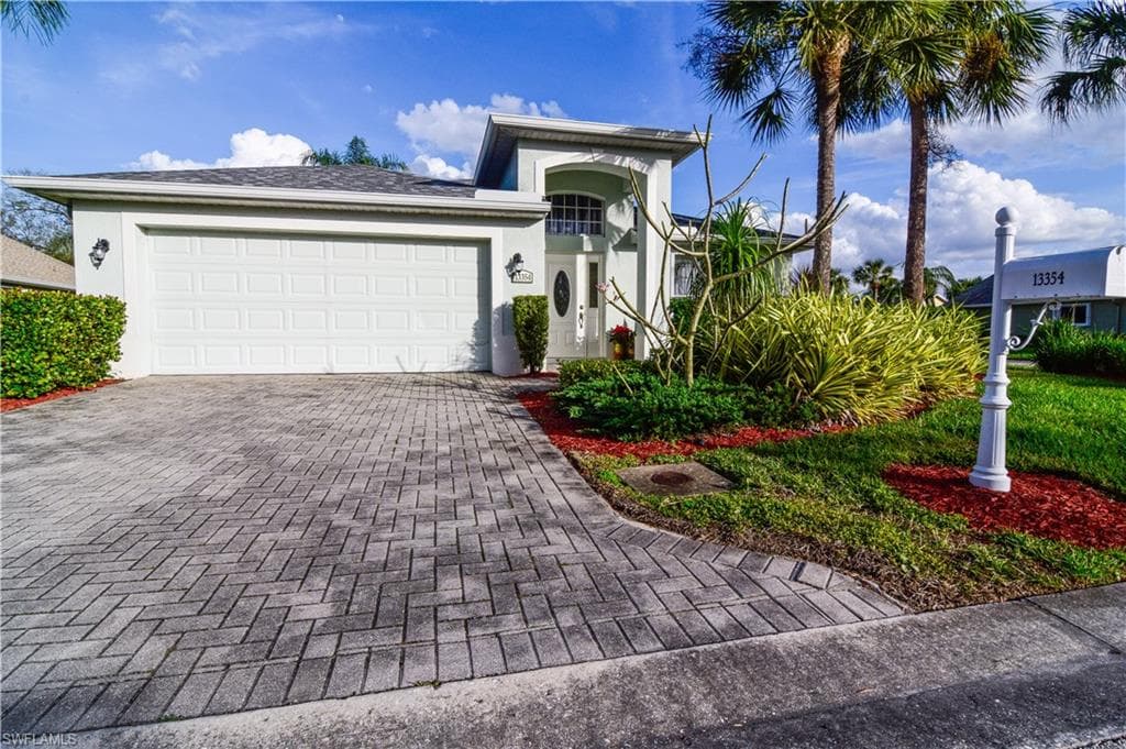13354 Queen Palm RUN NORTH FORT MYERS, FL 33903