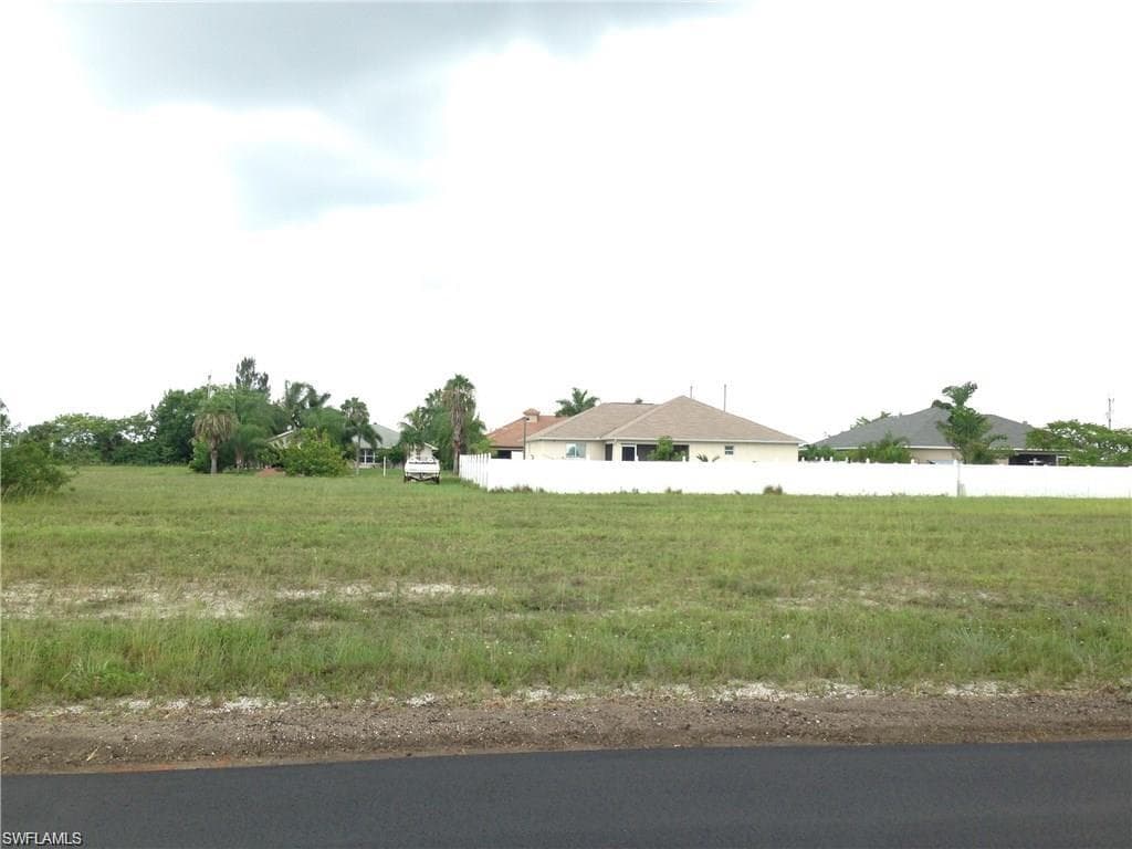 4303 NW 32nd LN CAPE CORAL, FL 33993