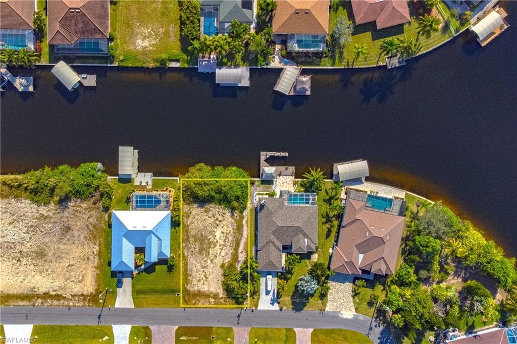 3702 2nd TER CAPE CORAL, FL 33993